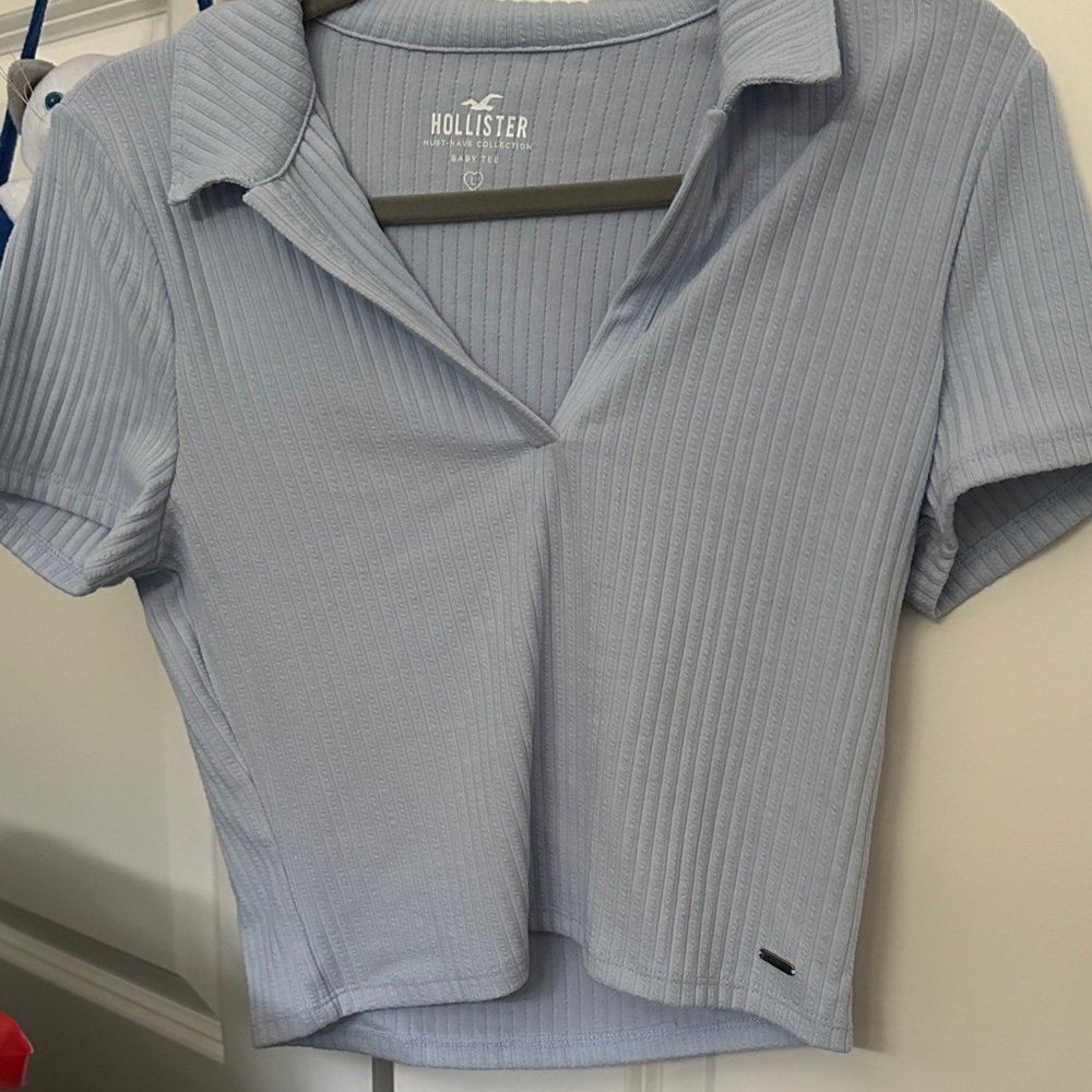 Hollister Women's Sky Blue Ribbed Crop Top